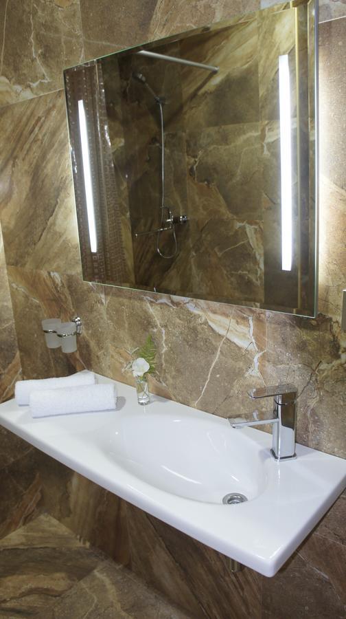 Hotel Bereg Evkaliptov Tsandrypsh ภายนอก รูปภาพ